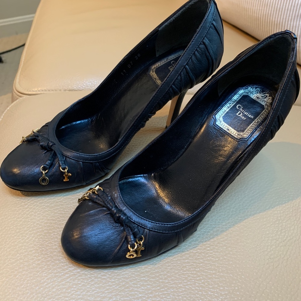 Gorgeous Christian Dior Pumps - Picture 2 of 5